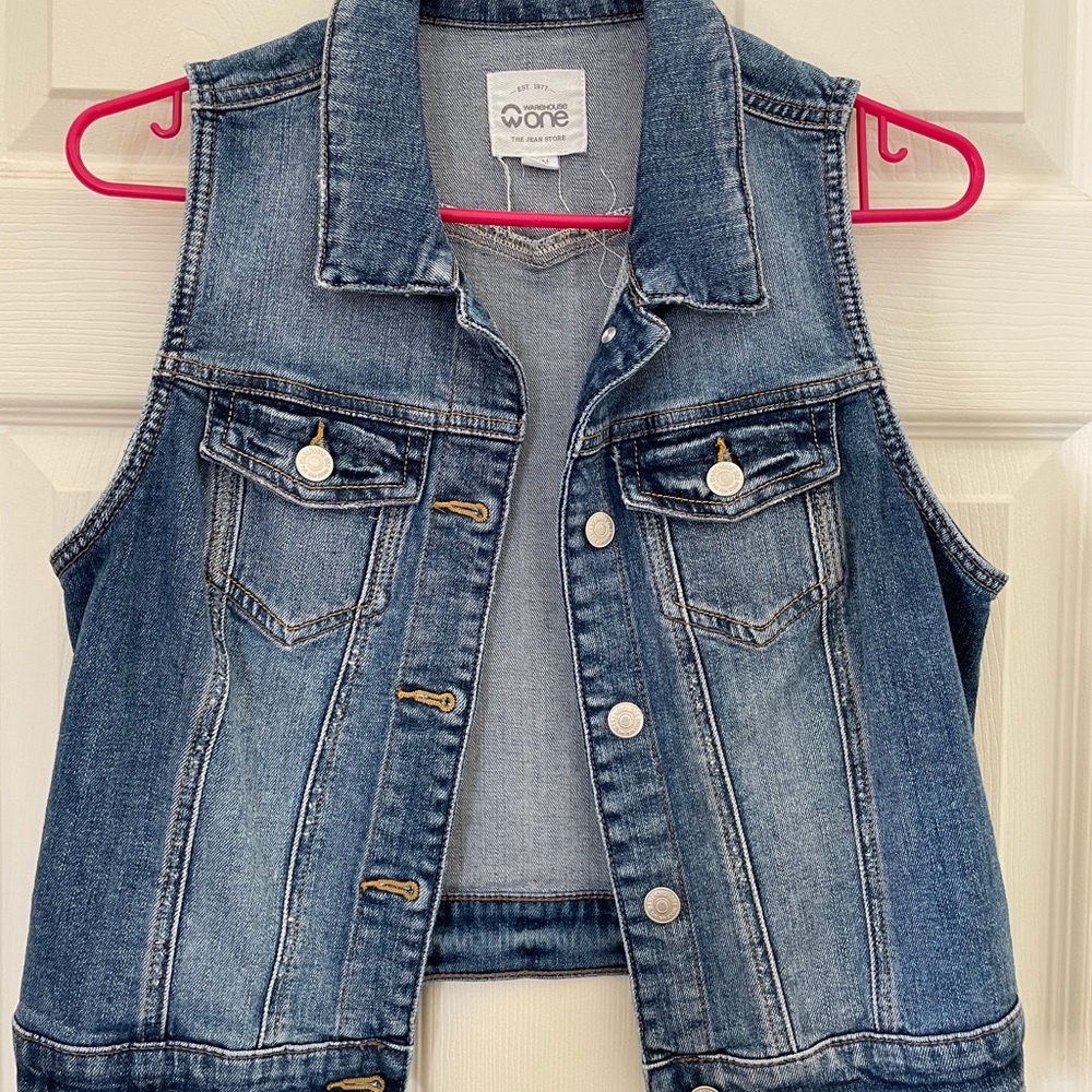 NWOT jean vest